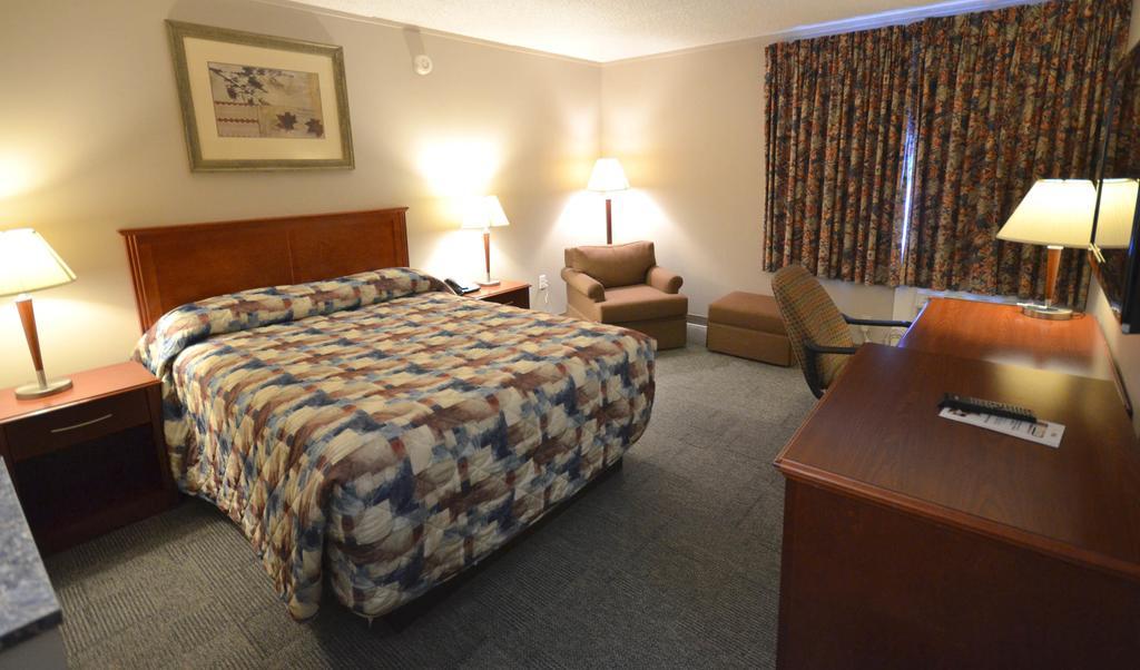Travelodge Hanna Canada Grey Esterno foto